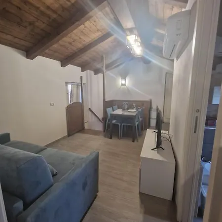 Mirella Apartmanhotel